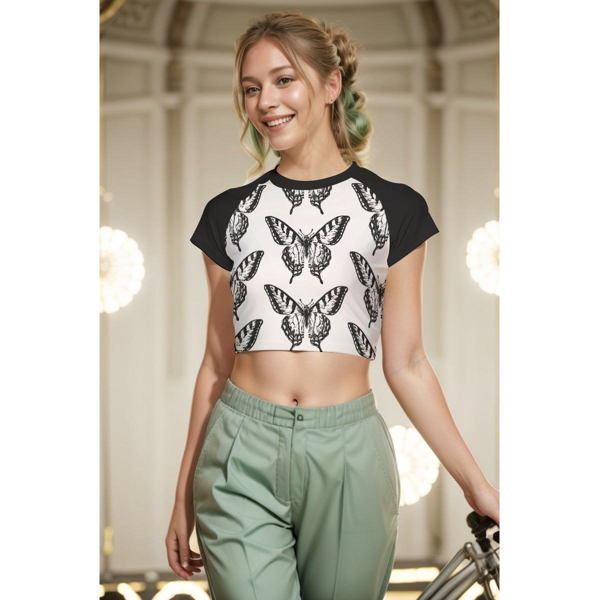 Butterfly Collection Women's Raglan Cropped T-shirt